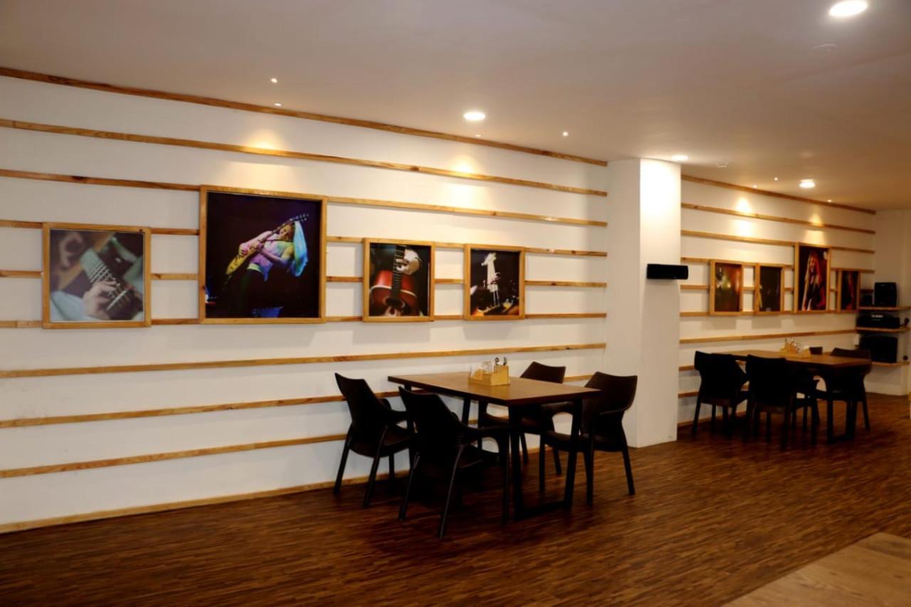 סטרה Hotel Green Field מראה חיצוני תמונה